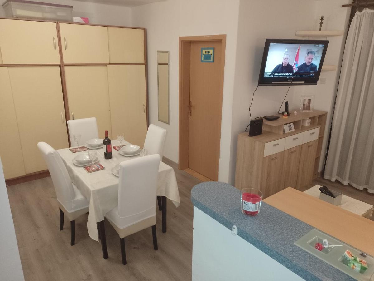 Appartamento Apartman Ciblja Velika Gorica Esterno foto